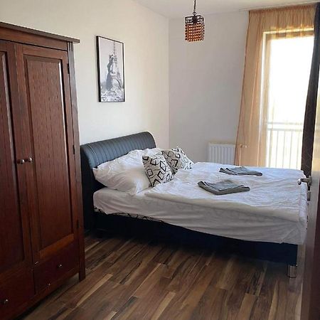 Nikola Apartman Apartment Szeged Ngoại thất bức ảnh