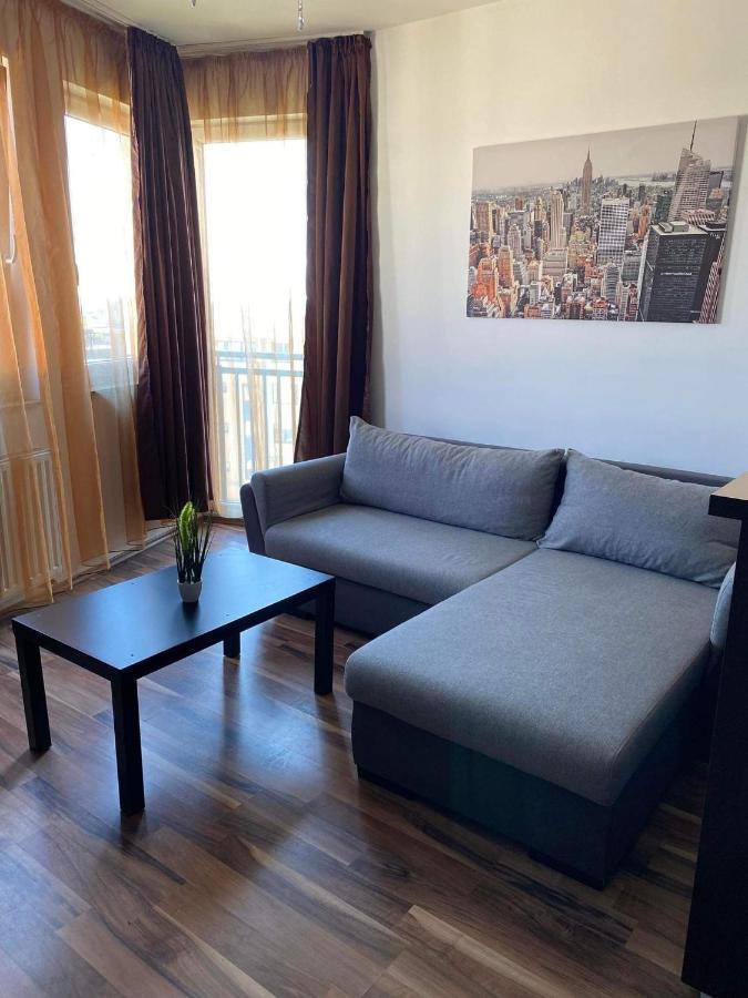 Nikola Apartman Apartment Szeged Ngoại thất bức ảnh